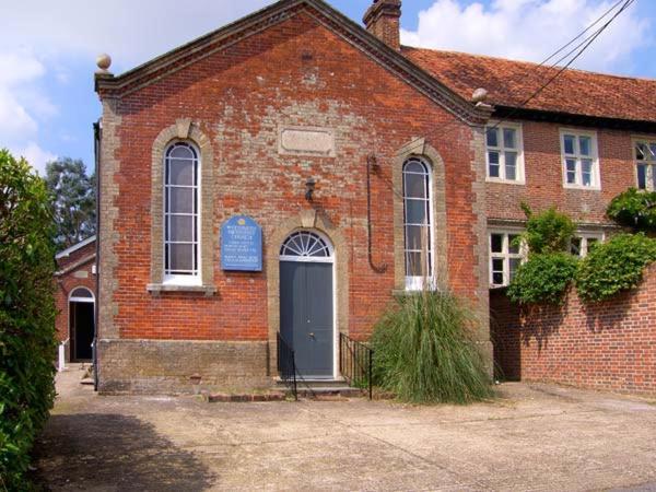 The Methodist Chapel Villa Whiteparish Exterior photo